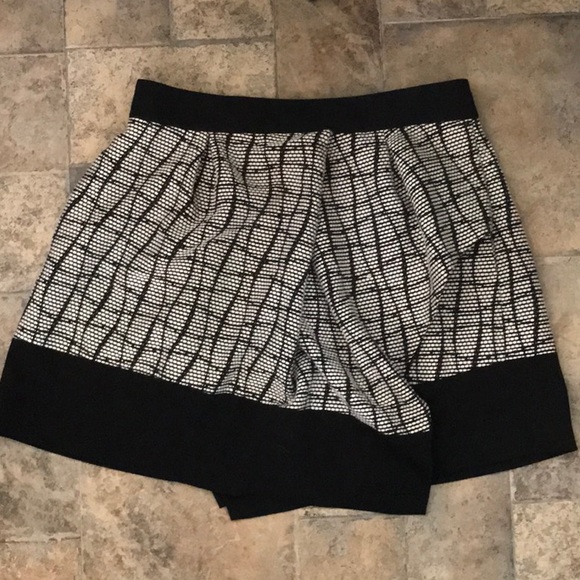 Banana Republic Tweed Asymmetrical Skirt - Picture 1 of 3